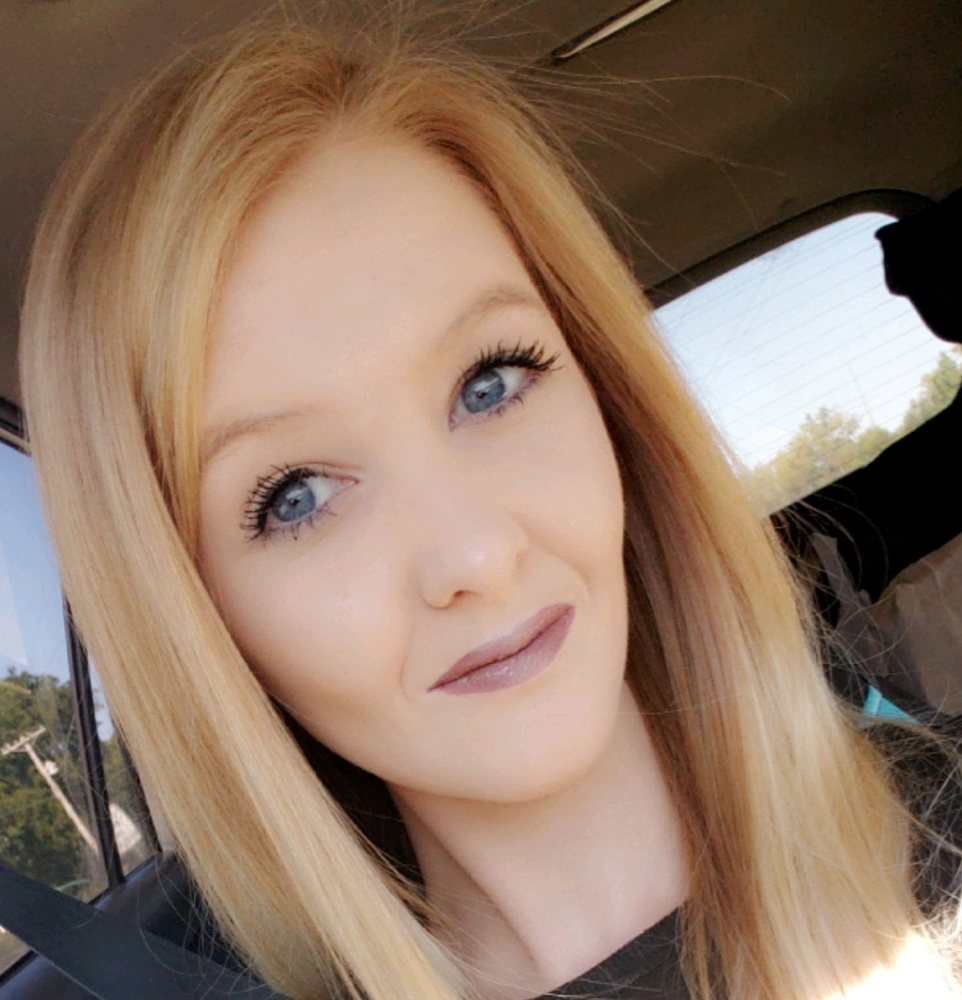 Meet your Posher, Tayler